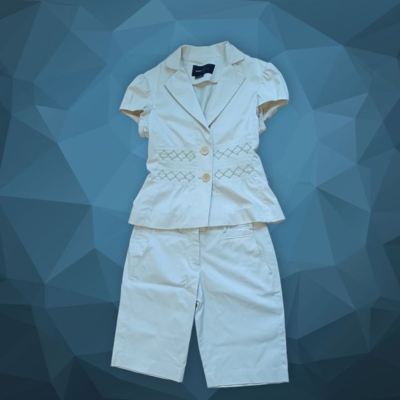 BCBG MaxAzria • Size 0 • short & blouse 2 piece outfit matching set short sleeve - Picture 1 of 11